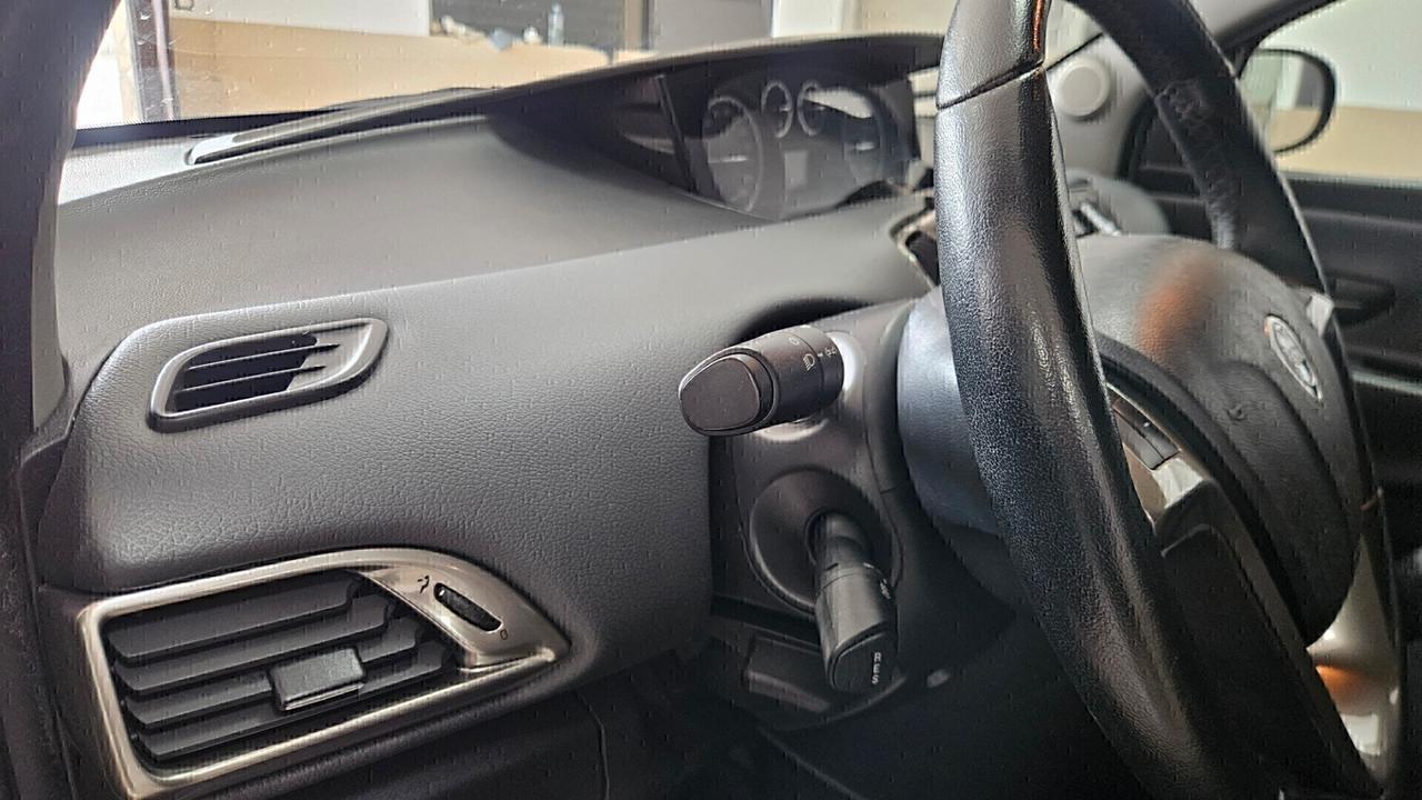 Lancia Ypsilon 1.3 MJT 16V 95 CV 5 porte S&S Gold