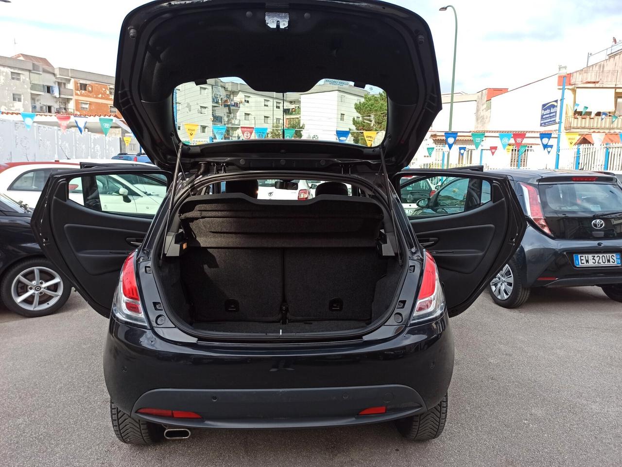 Lancia Ypsilon 1.3 MJT 16V 95 CV 5p. S&S Platinum