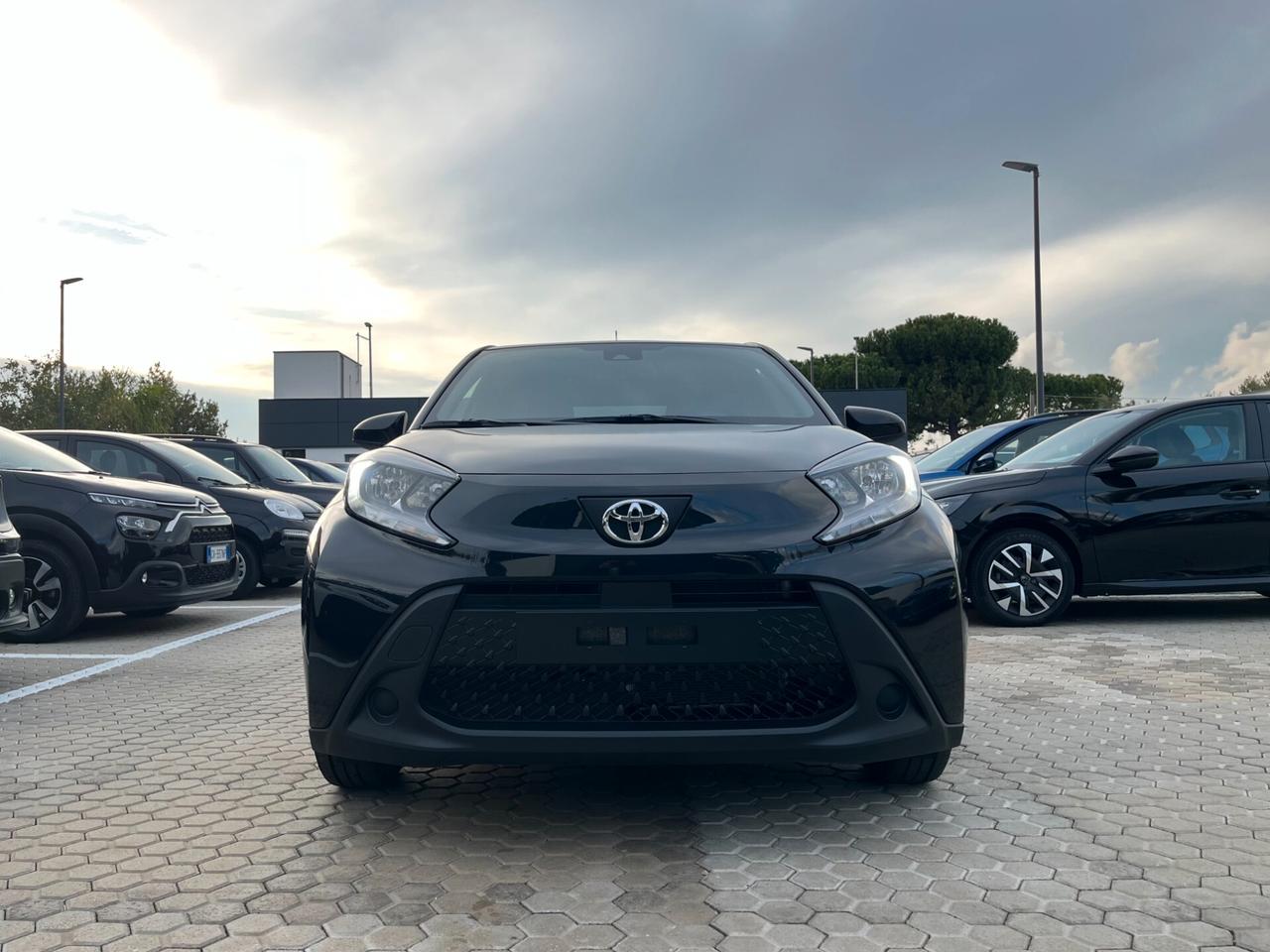 Toyota Aygo X 1.0 VVT-i 72 CV 5 porte Active Km0
