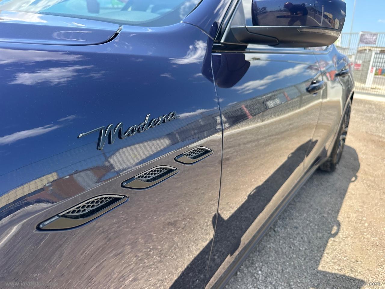 MASERATI Ghibli V6 SQ4 MODENA MOTORE FERRARI