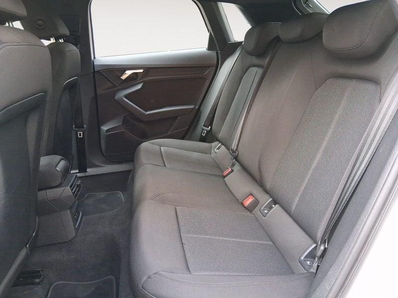 Audi A3 Sportback 30 g-tron S tronic Business Advanced