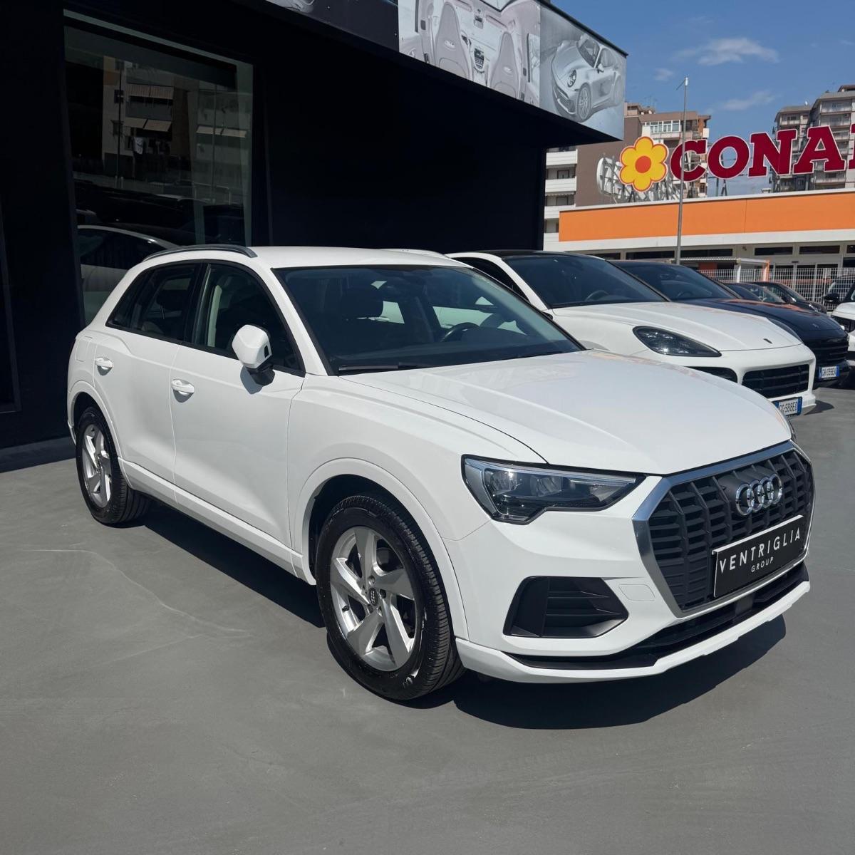 AUDI - Q3 - 35 TDI S tronic Business