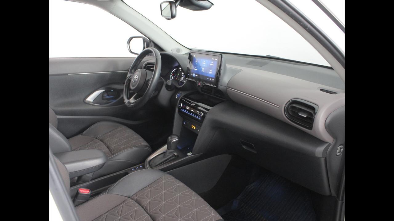 TOYOTA Yaris Cross - Yaris Cross 1.5h Lounge fwd 116cv e-cvt