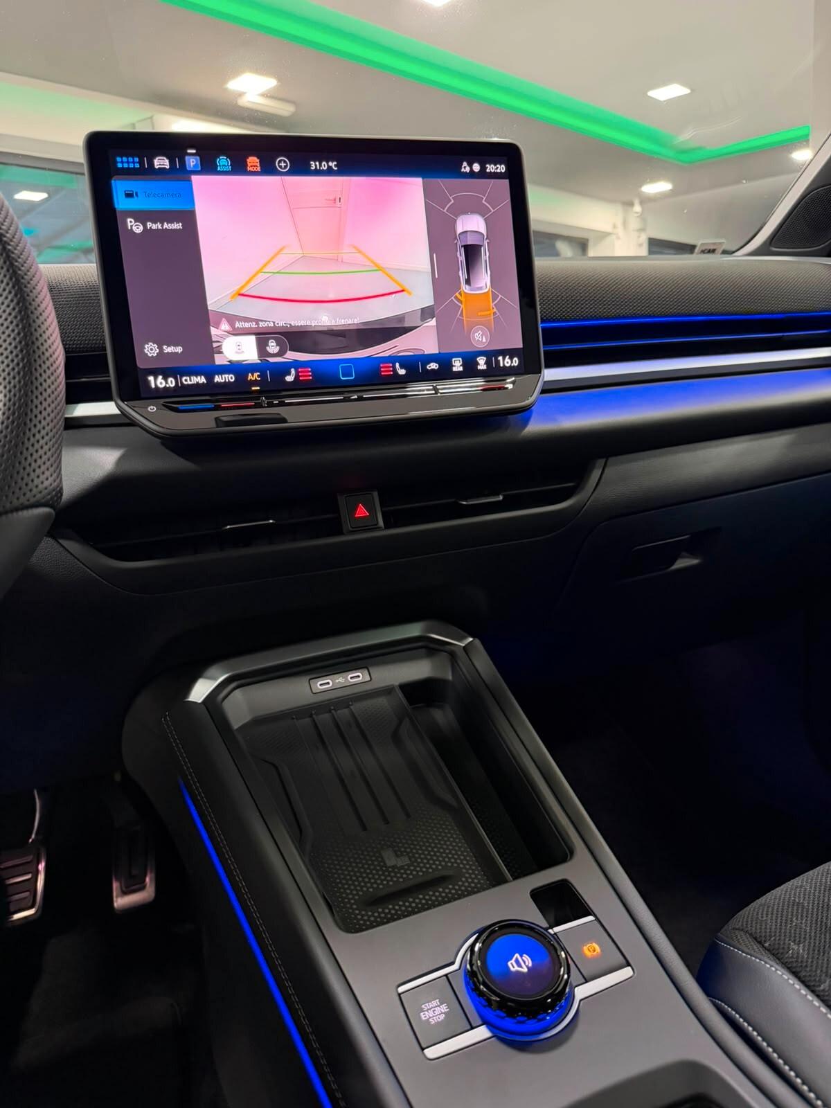 Volkswagen T-Roc 1.5 eTSI ACT 150 CV DSG R-Line