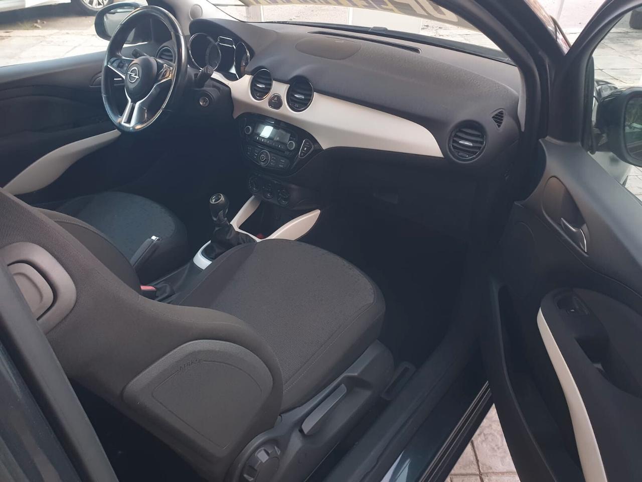 Opel Adam 1.4 87 CV GPL Tech Jam