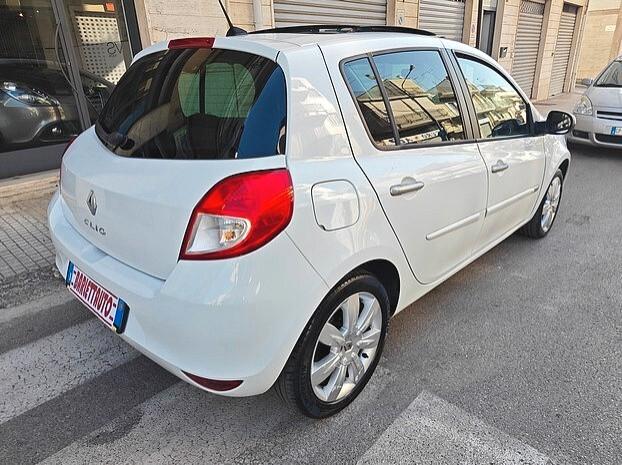 RENAULT Clio 1.5 dCi 5 porte *TETTO APRIBILE*