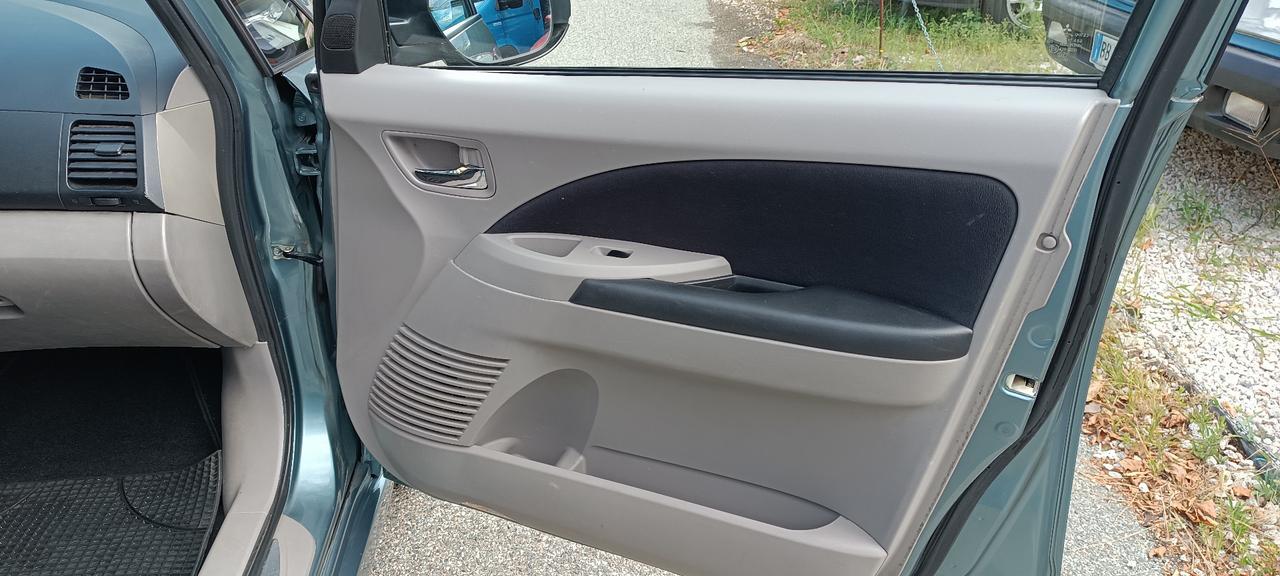 Mitsubishi Grandis NEL PREZZO COMPRESO PASSAGGIO PROPRIETA'
