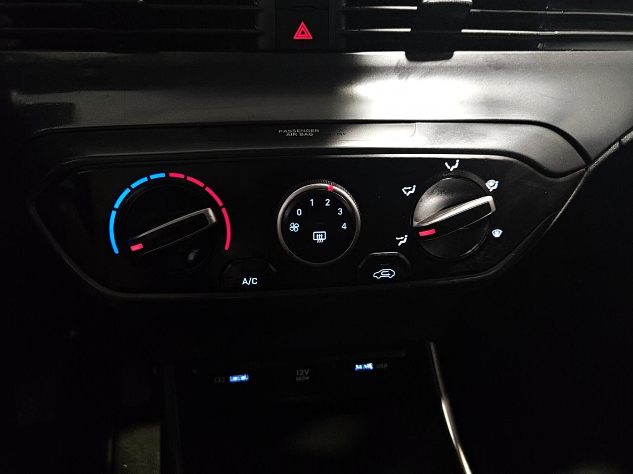 Hyundai i20 1.2 MPI MT Connectline