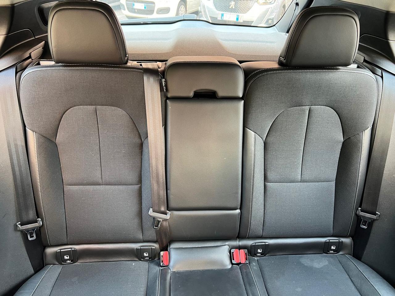 Volvo XC40 Business Plus D3 #12032