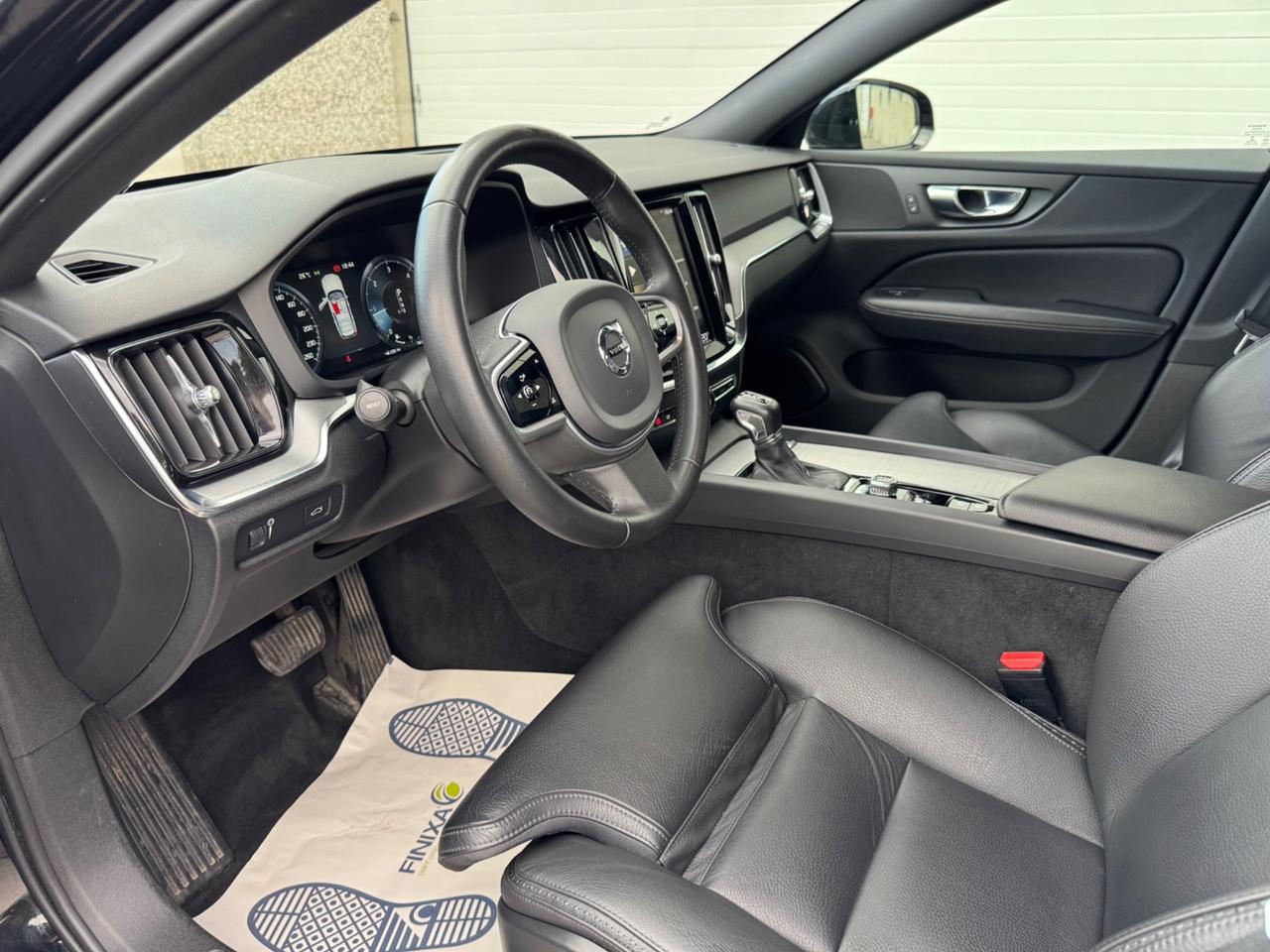 Volvo V60 Cross Country D4 AWD Geartronic Business Plus