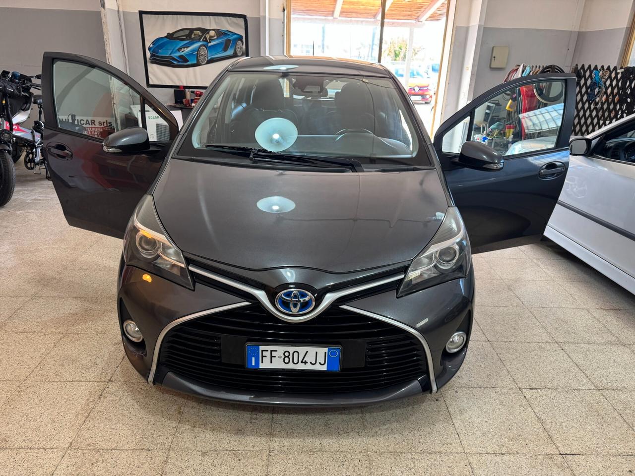 Toyota Yaris 1.5 Hybrid AUTOMATICA Business OK NEOPATENTATI