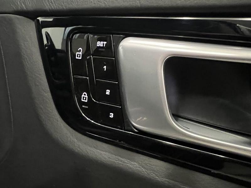 Porsche Cayenne Cayenne 3.0 V6 E-Hybrid