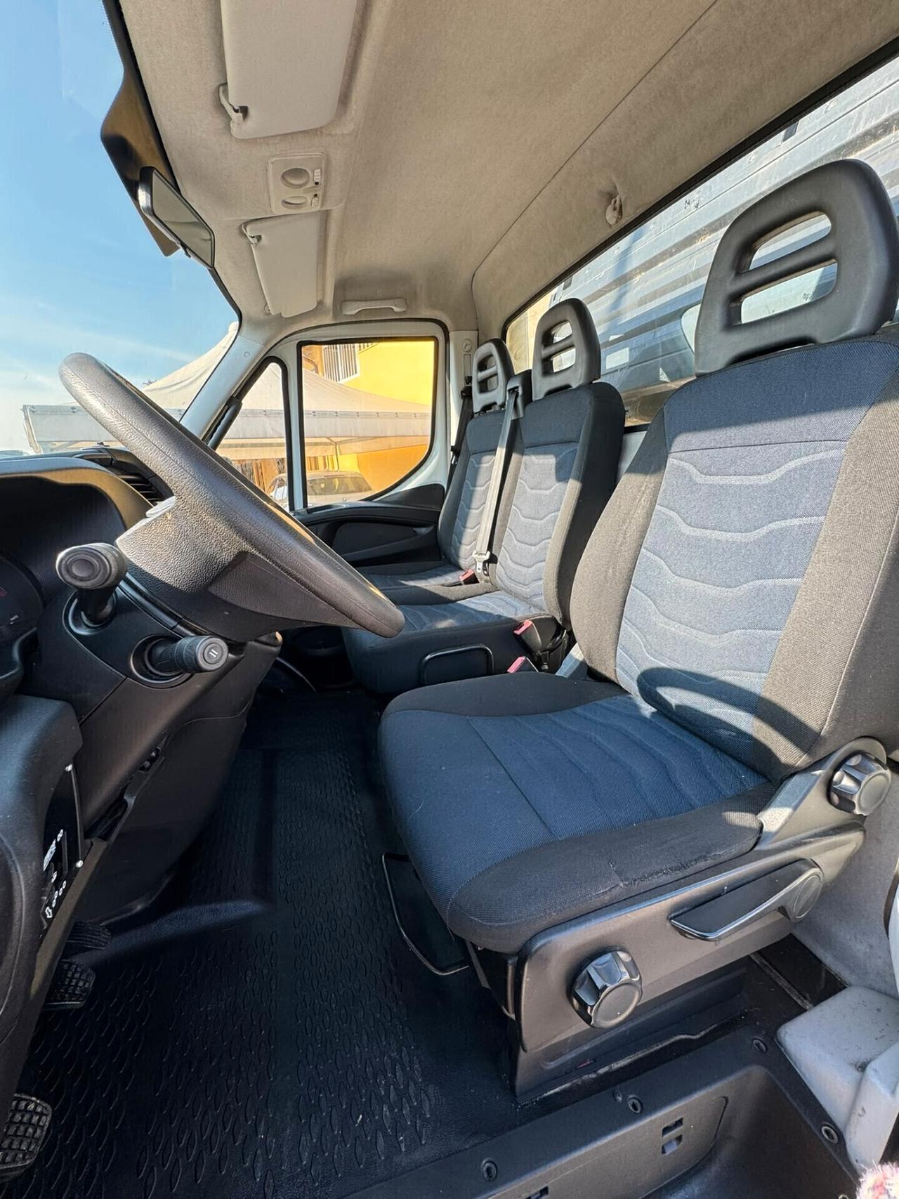 IVECO DAILY RIBALTABILE TRE LATI EURO6 - COME NUOVO