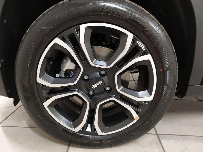 Jeep Avenger 1.2 turbo e-hybrid mhev Summit fwd 110cv edct6