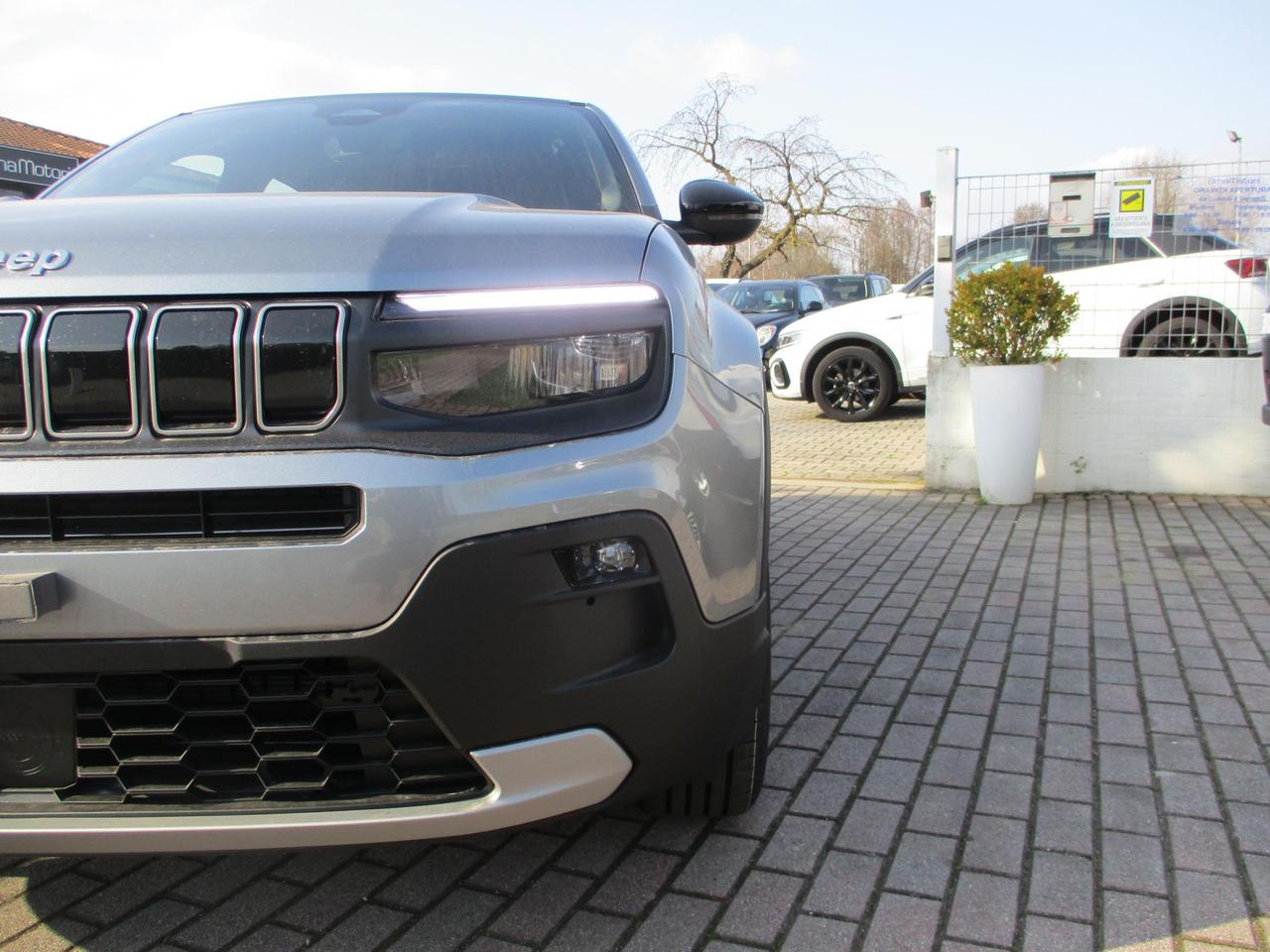 Jeep Avenger 1.2 turbo e-hybrid mhev Altitude fwd 110cv edct6