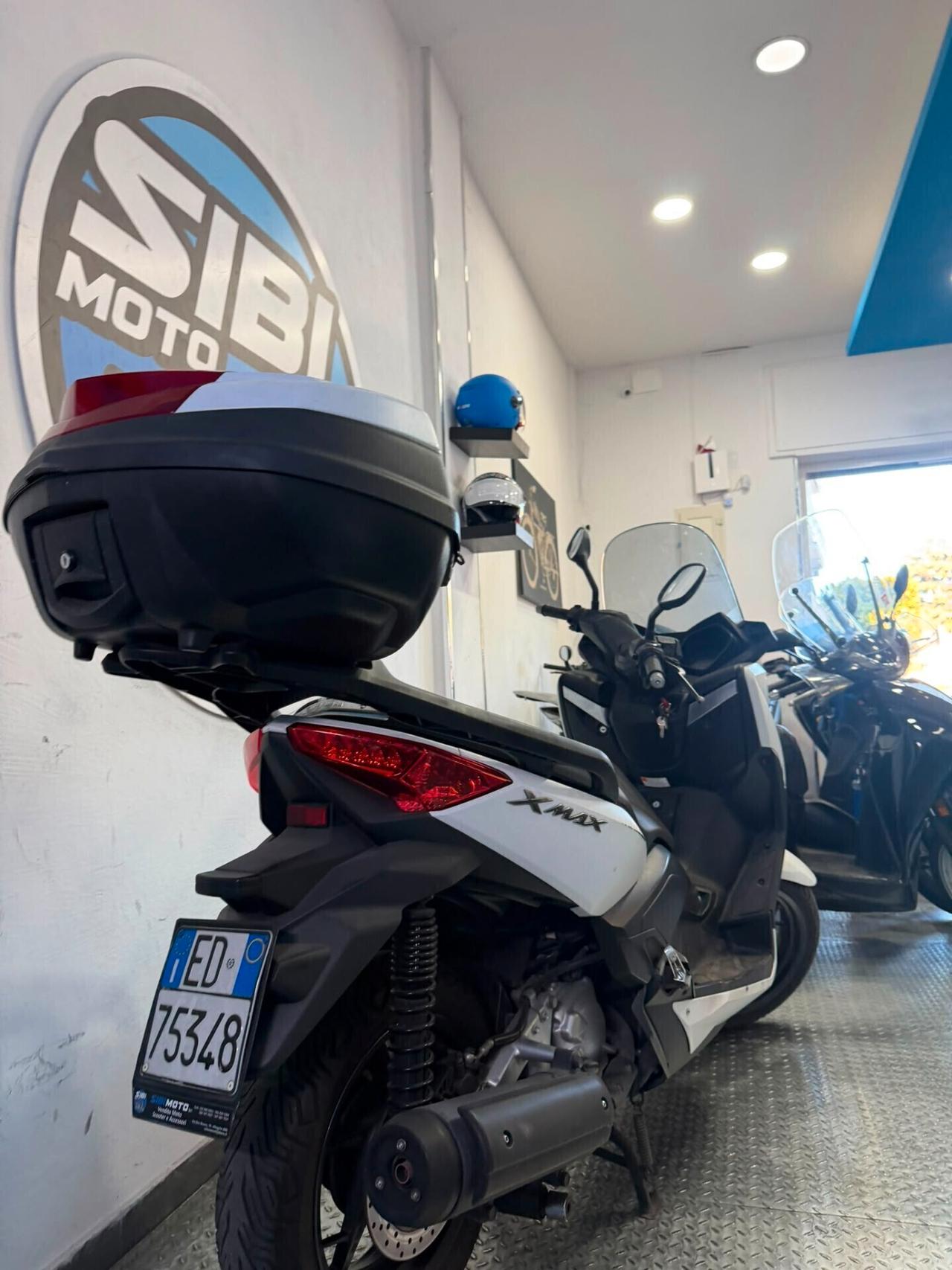 Yamaha X-Max 250