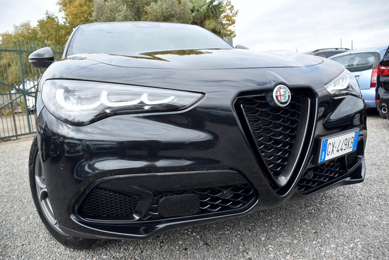 Alfa Romeo Stelvio 4700KM - 2.2 Turbodiesel 160CV AT8 RWD Sprint FULL IVA DETR.