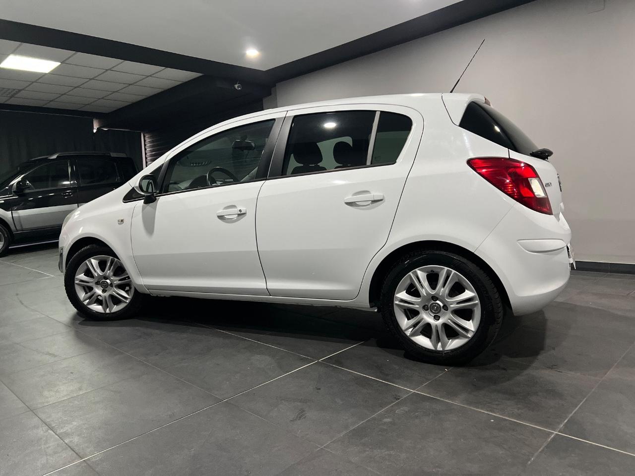 Opel Corsa 5 Porte 5p 1.3 cdti 95cv Cosmo UNICOPROPRIETARIO