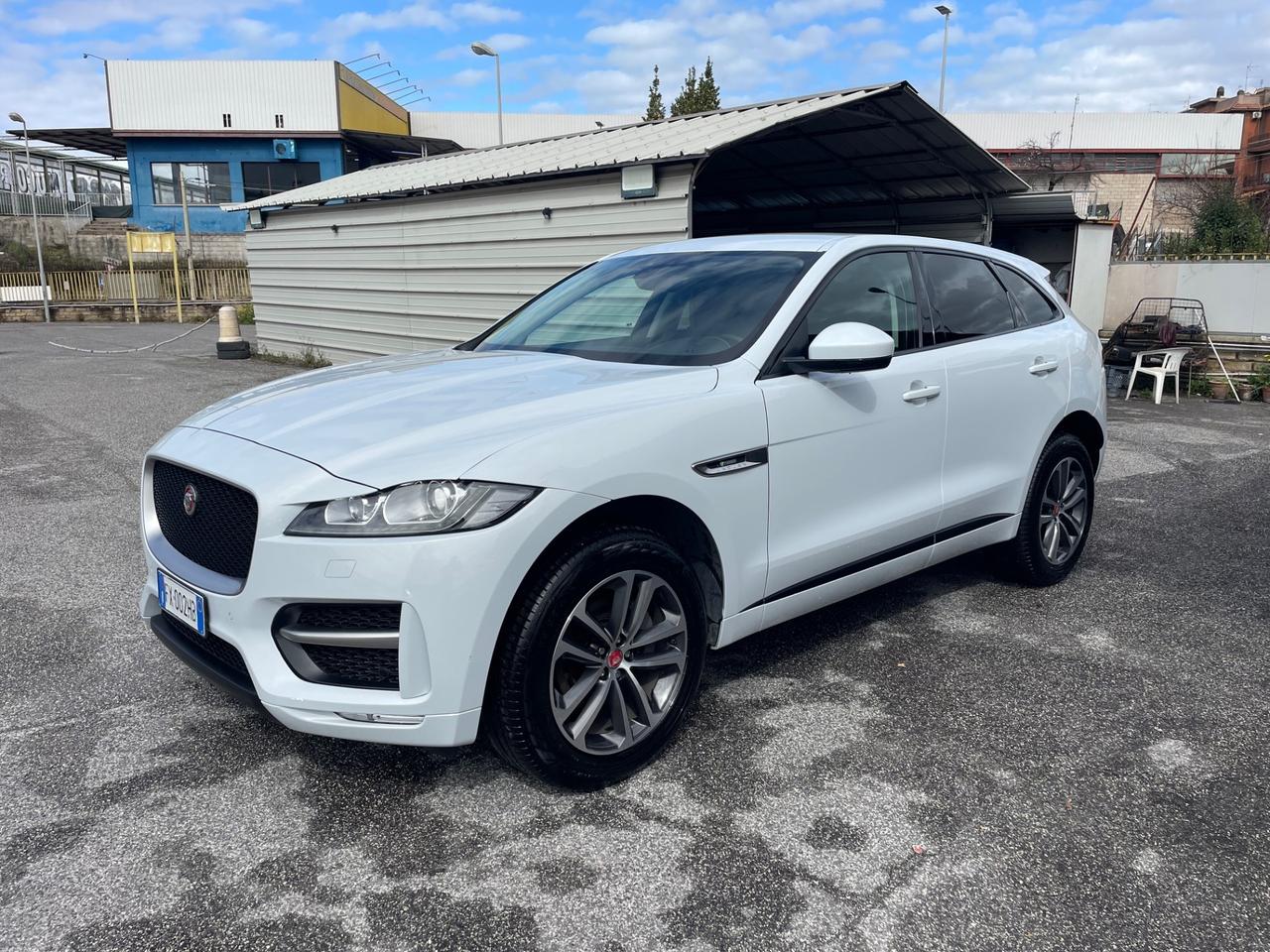 Jaguar F-Pace 2.0 D 180 CV AWD aut. R-Sport GARANZIA