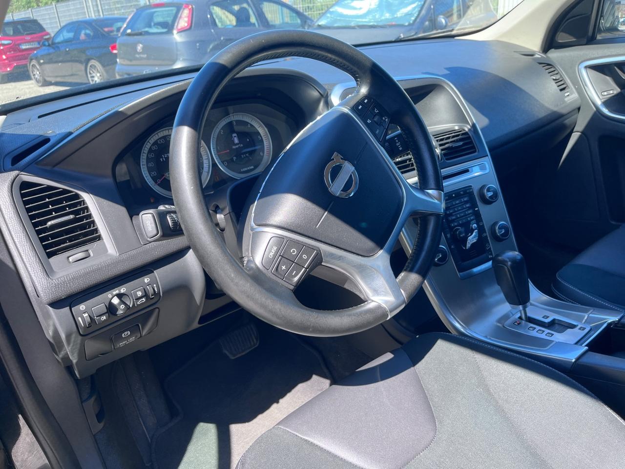 Volvo XC 60 XC60 D5 AWD Momentum
