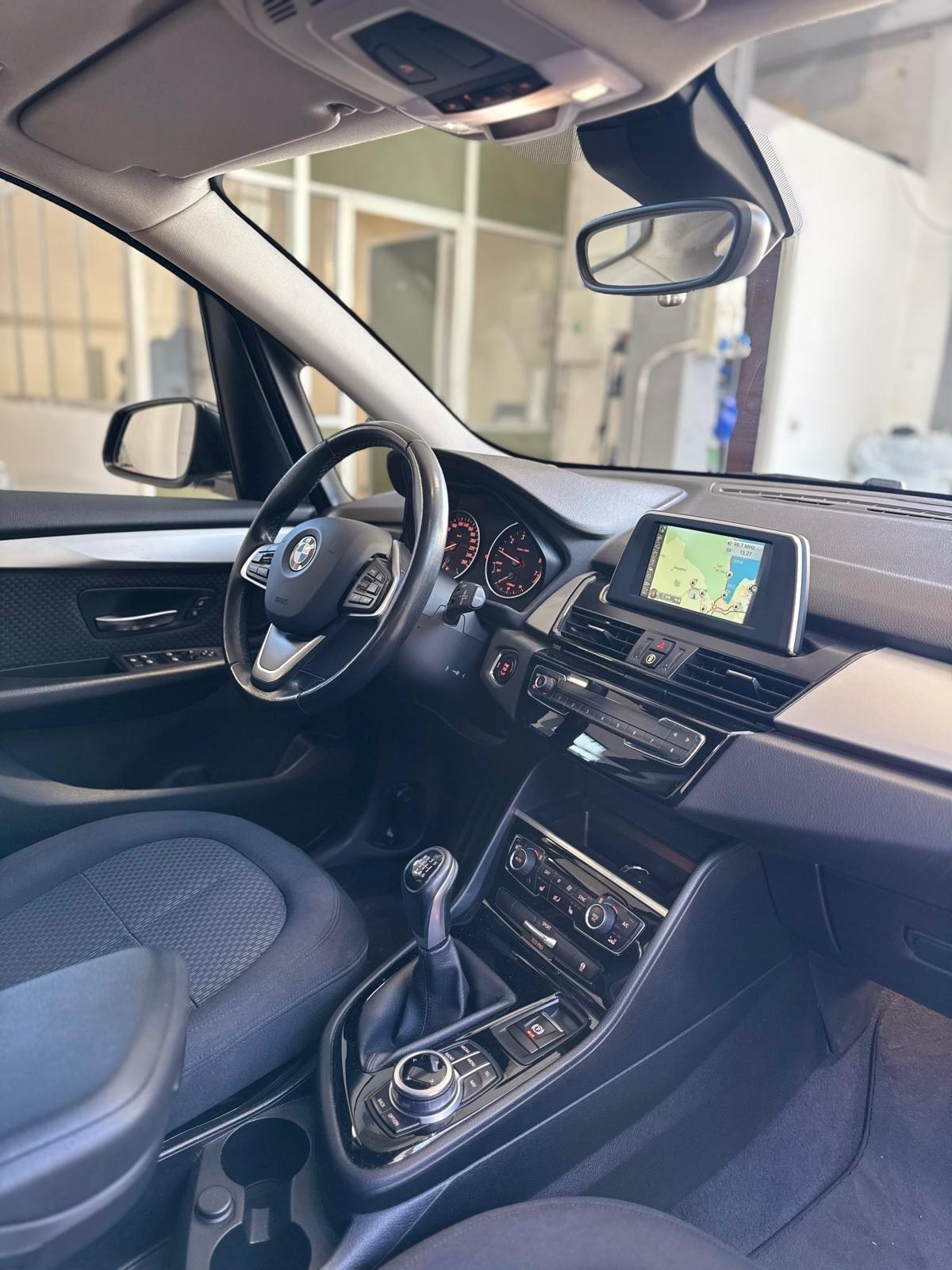 Bmw 2er Active Tourer 216i Luxury