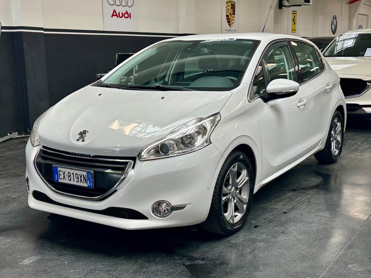 Peugeot 208 1.2 benzina 5 porte Allure