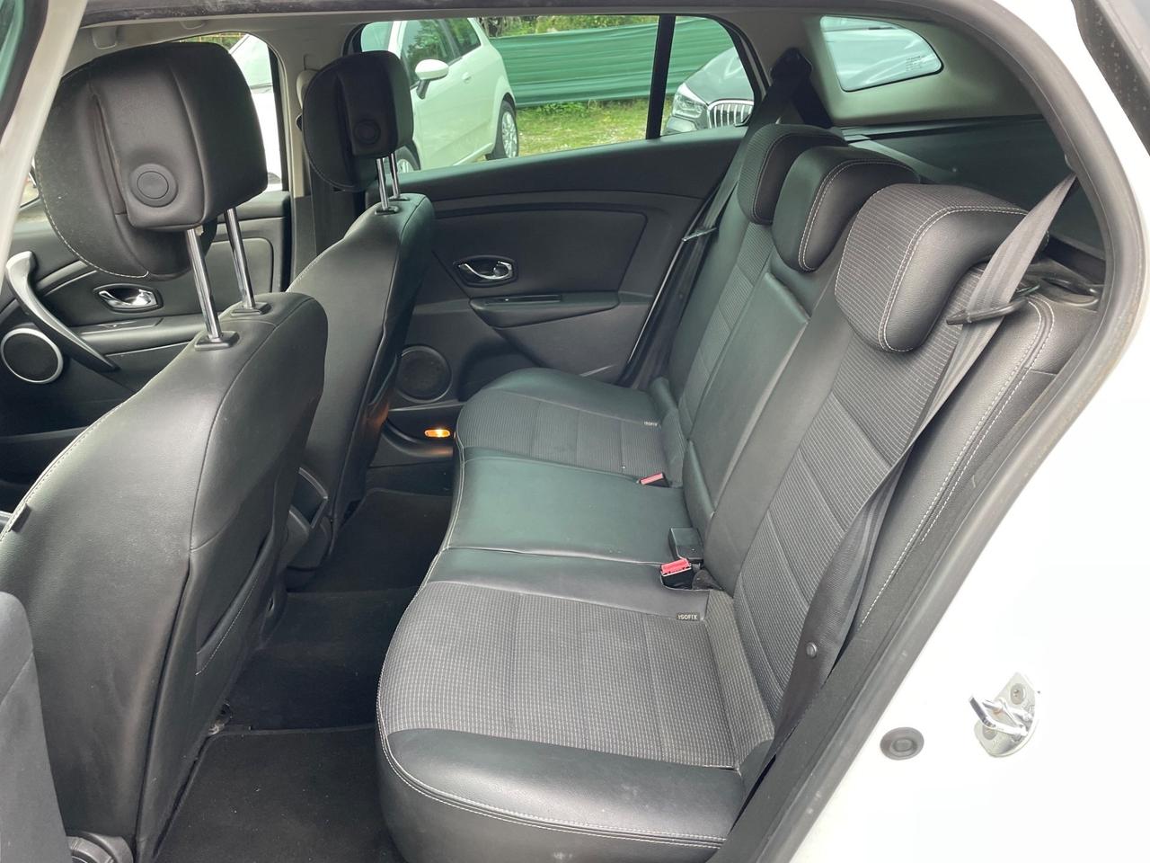 Renault Megane 1.5 dCi 110CV cambio automatico