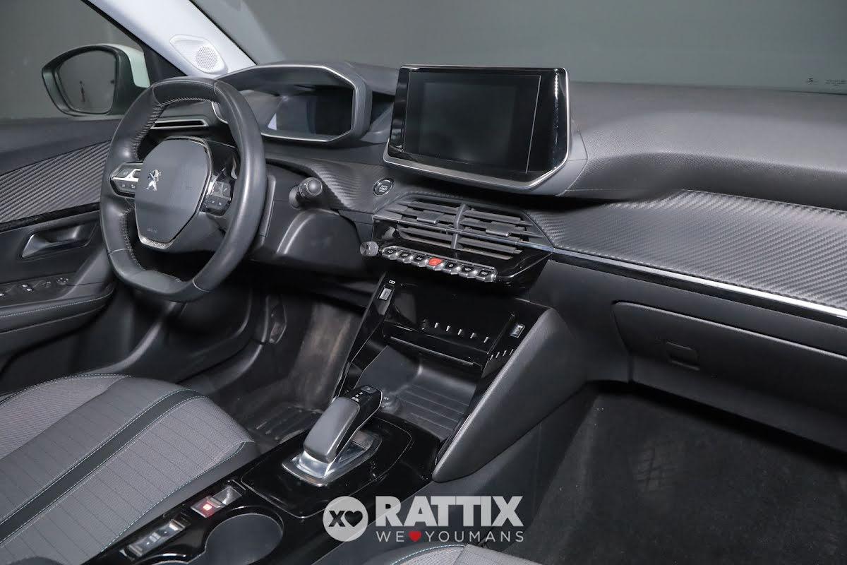 Peugeot e-2008 motore elettrico 100kW Allure Pack