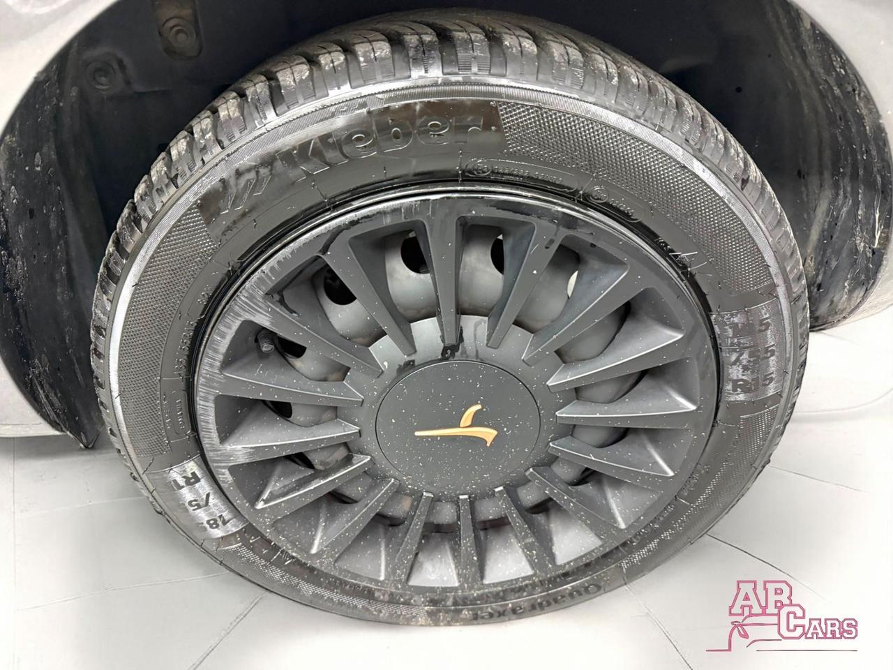 Lancia Ypsilon 1.2 69 CV GOLD SOLO 26000 KM!!!