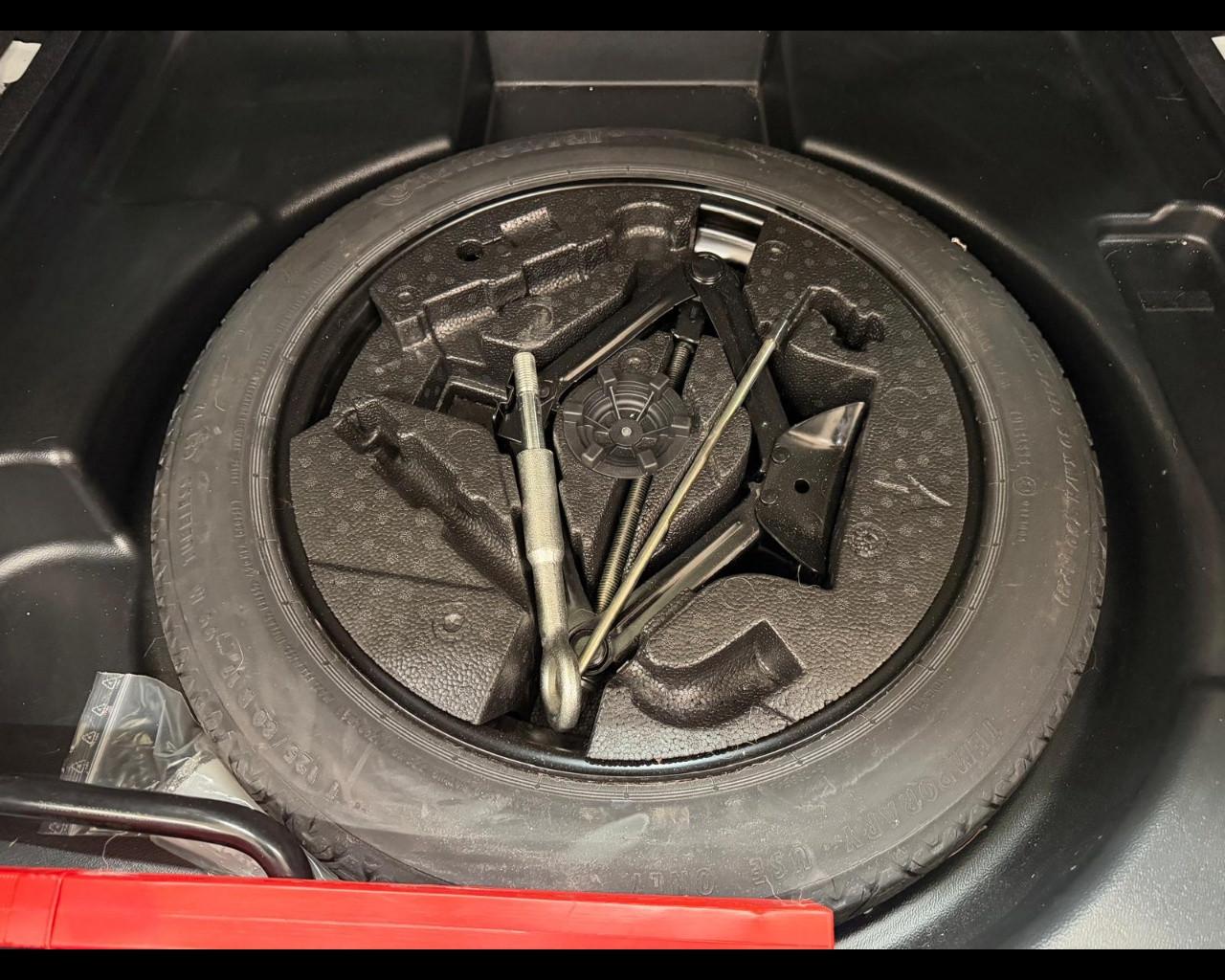 VOLVO V60 CC (2015-2018) - V60 Cross Country D3 Geartronic Business