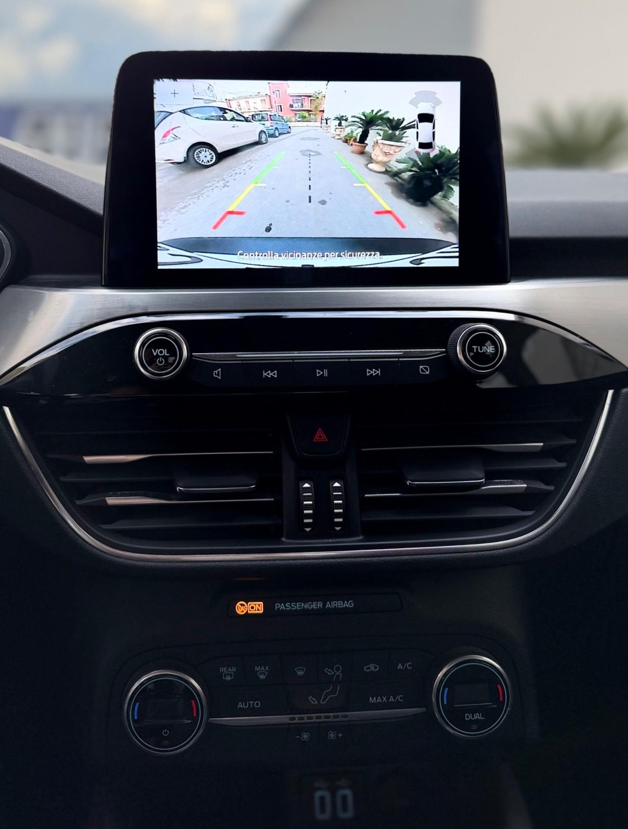 Ford Kuga PACCHETTO DI 2 AUTO:ANNUNCIO RIVOLTO A COMMERCIANTI