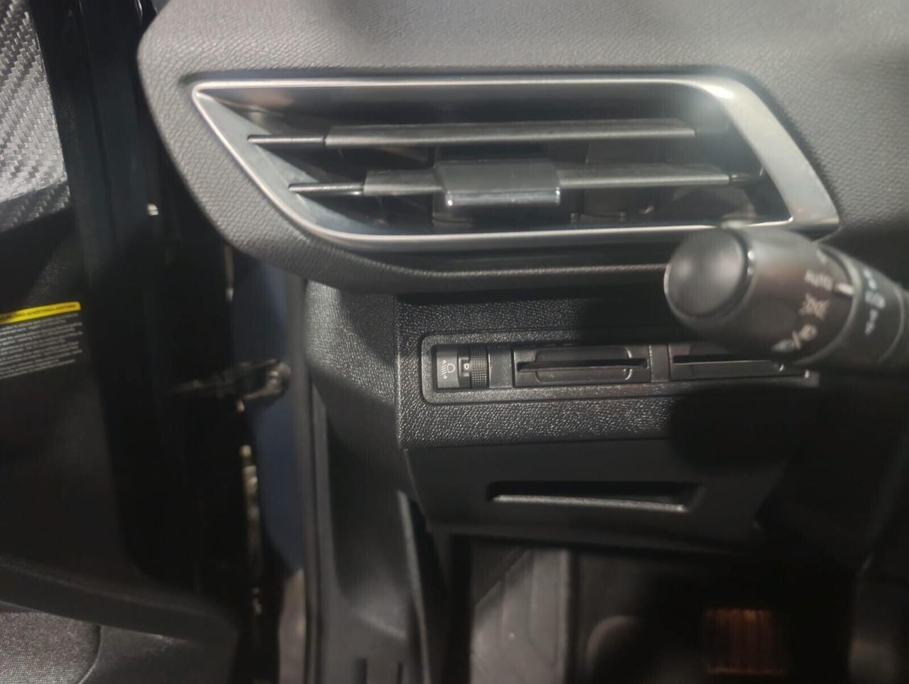 Peugeot 3008 del 2018 EURO 6 B cambio automatico