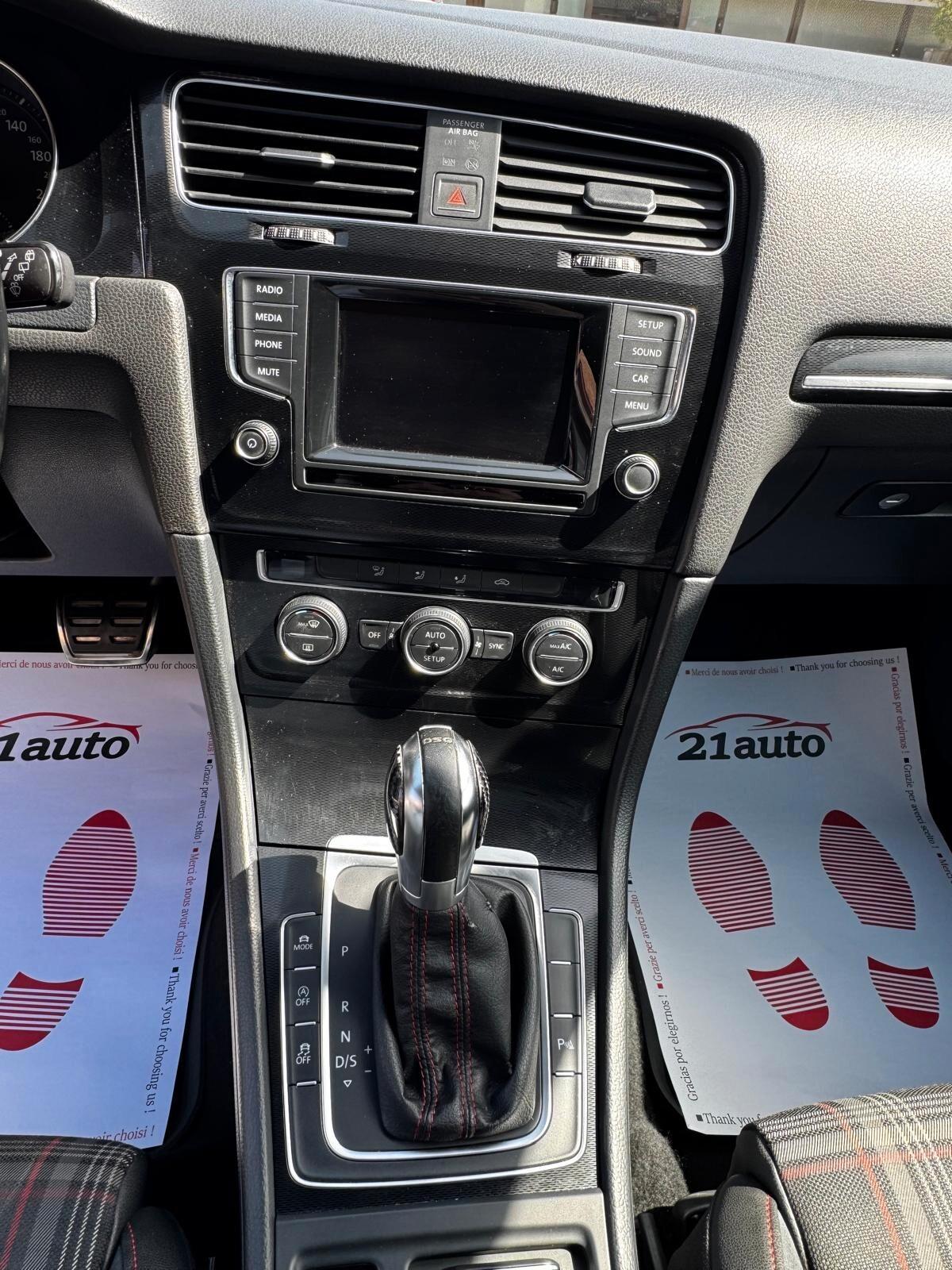 Volkswagen Golf GTI Performance 2.0 TSI DSG 3p. BlueMotion Technology