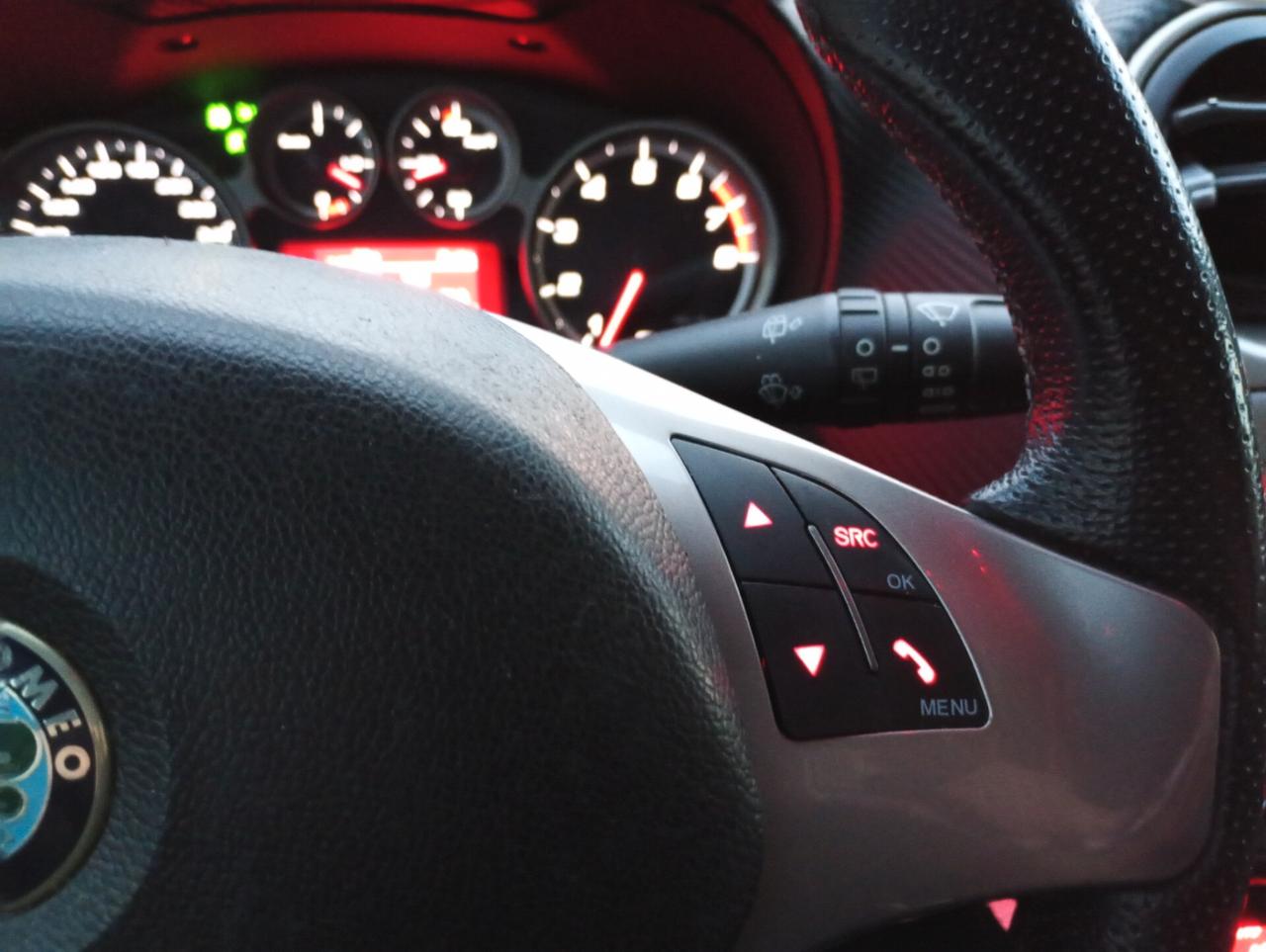 Alfa Romeo MiTo 1.4 Turbo 135 CV M.air S&S Distintive Sport Pack