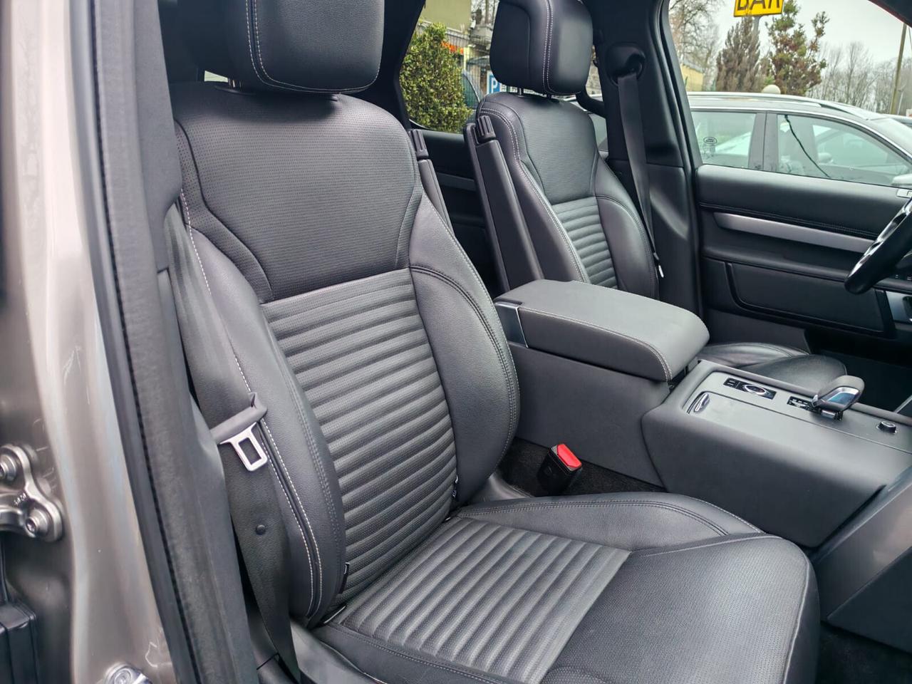 Land Rover Discovery 3.0D I6 249 CV AWD Auto R-Dynamic HSE