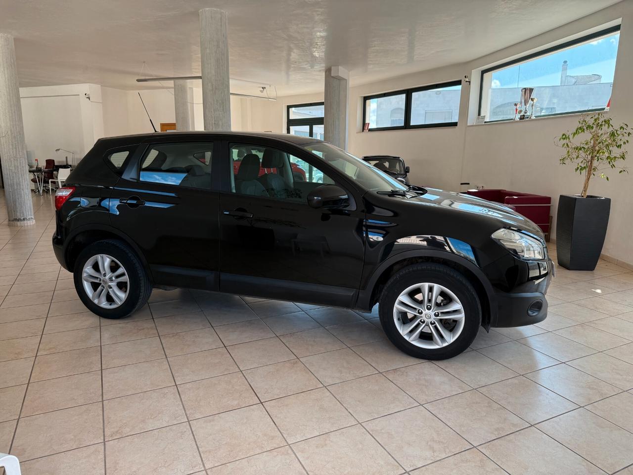 Nissan Qashqai 2.0 dCi DPF 4WD aut. Acenta