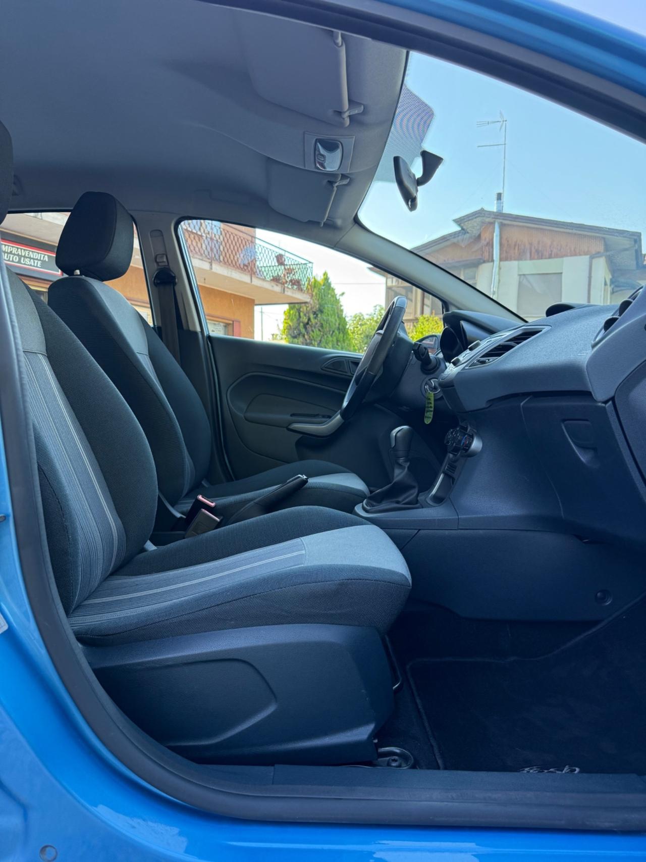 Ford Fiesta 1.2 82 CV 5 porte Titanium ok neopatentati