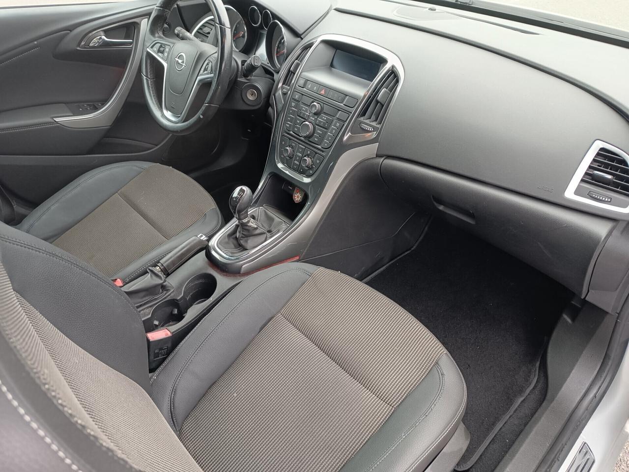 Opel Astra 1.4 GPL garanzia