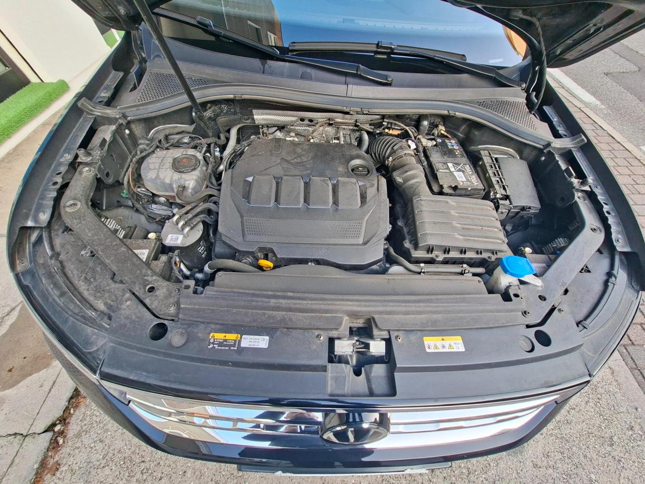 Volkswagen Tiguan 2.0 tdi R-Line 150cv dsg