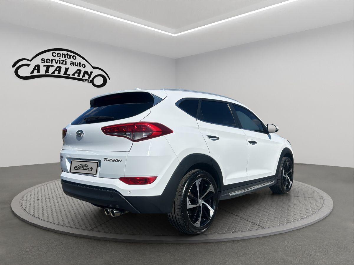 HYUNDAI - Tucson - 1.7 CRDi 115 CV XPossible TELECAMERA NAVI