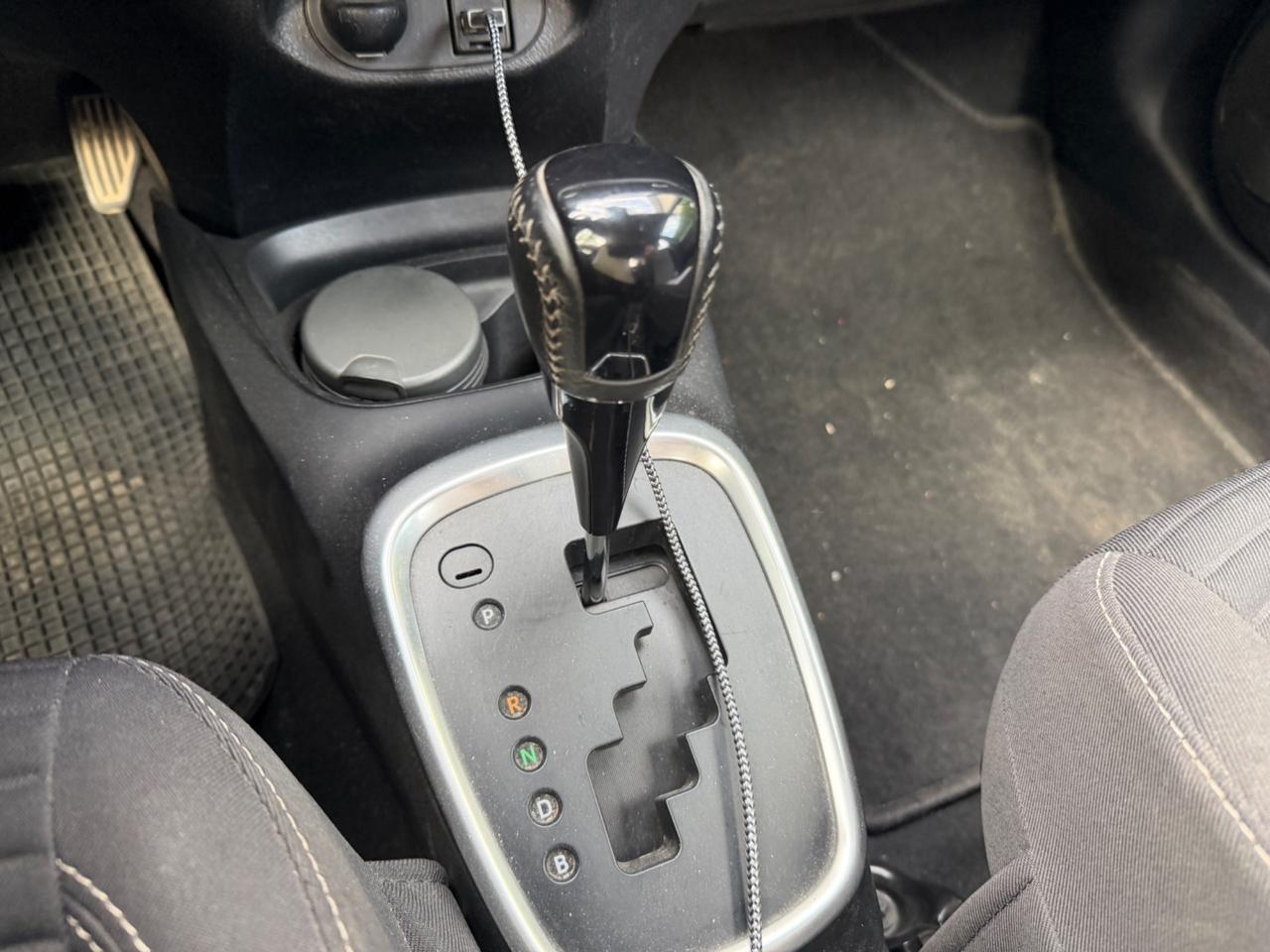 TOYOTA YARIS 1.5 BENZINA-IBRIDA AUTOMATIC EURO6B NEOPATENTATI