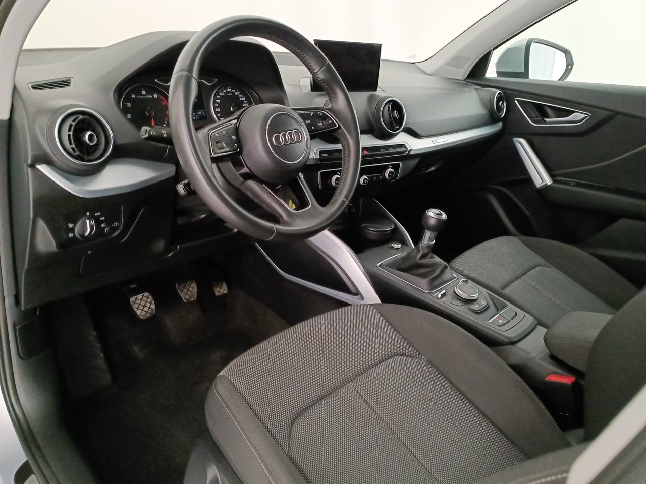 AUDI Q2 1.0 tfsi Business