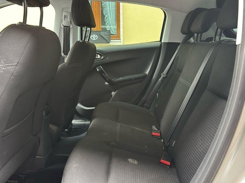 Peugeot 208 208 5p 1.2 puretech Allure gpl 82cv