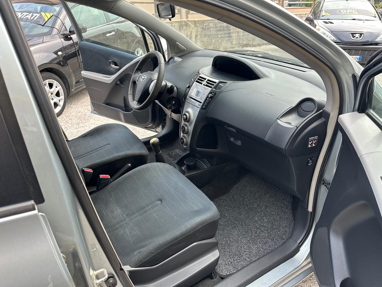 Toyota Yaris 1.4 D-4D 5 porte Sol