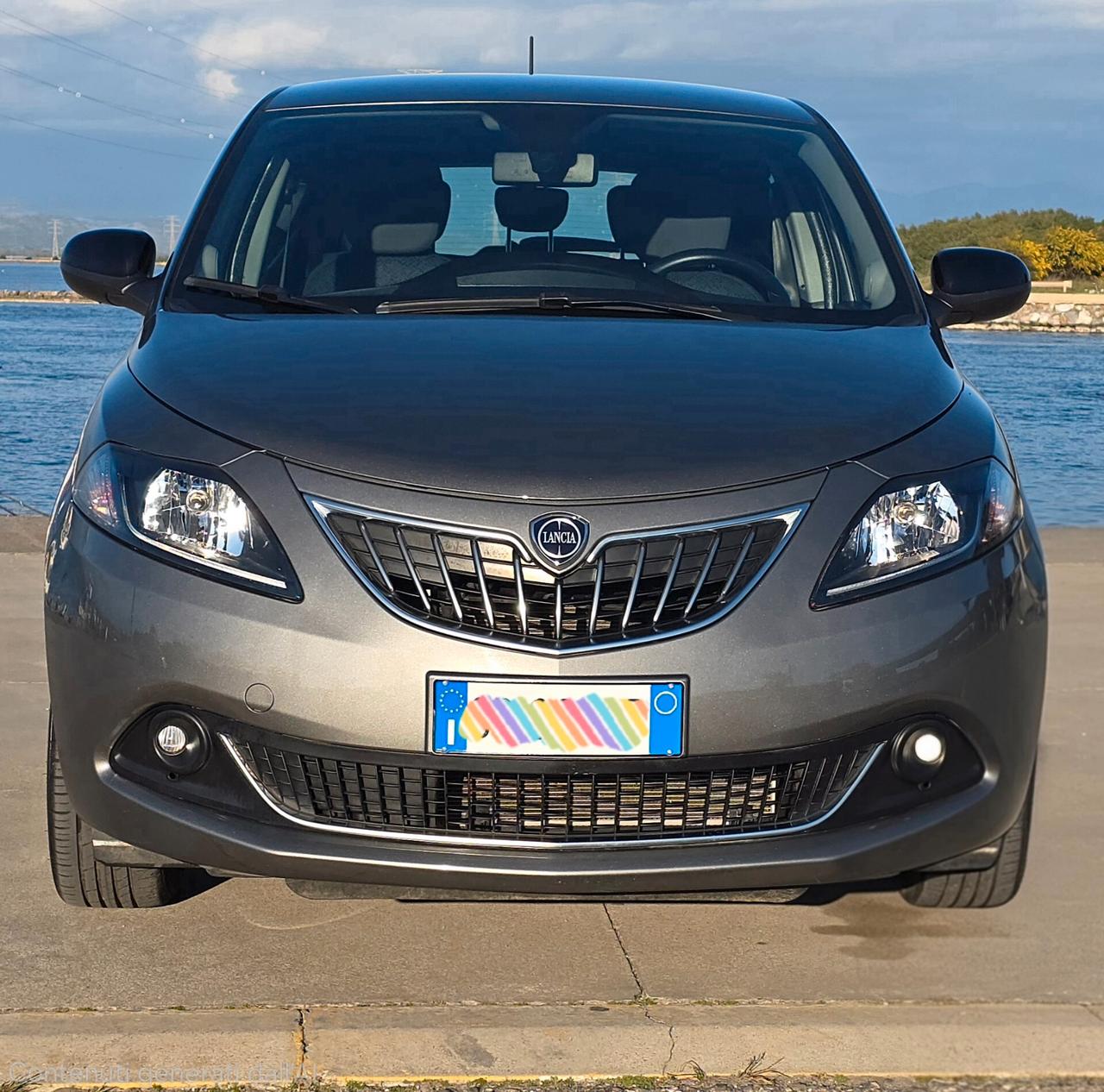 Lancia Ypsilon 1.0 FireFly 5 porte S&S Hybrid Gold