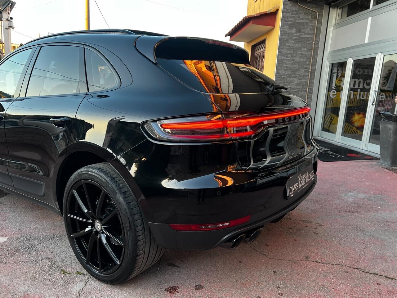 Porsche Macan 2.0 245- TETTO-PASM-TOTAL BLACK-FULL