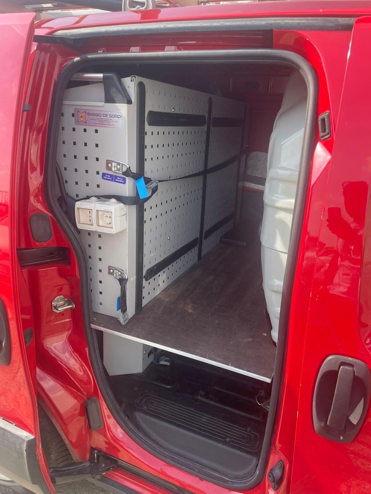 Fiat Fiorino 1.3 MJT 95CV Cargo Adventure