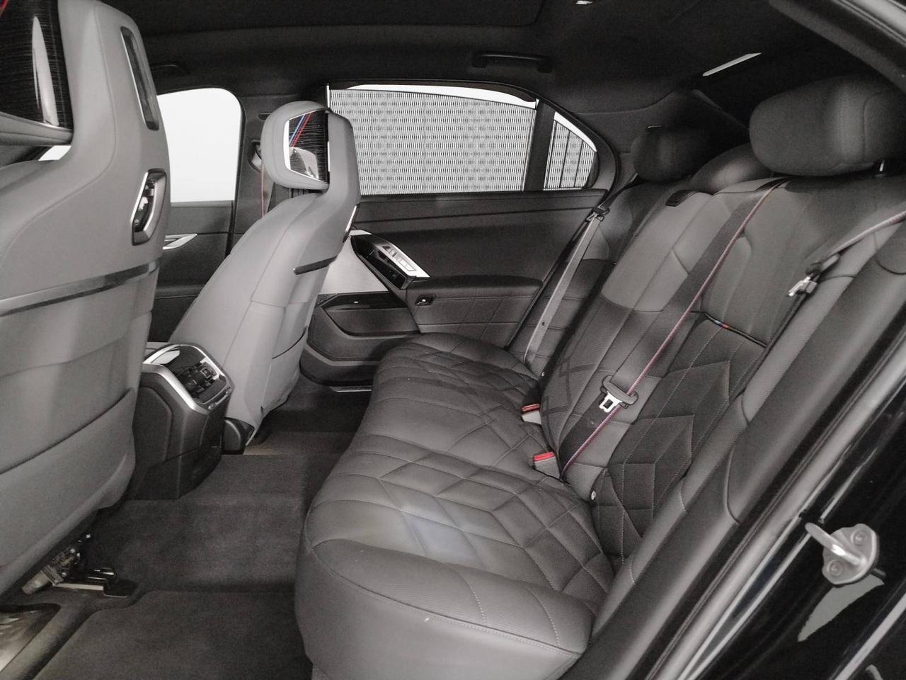 BMW Serie 7 740d xDrive mhev MSport