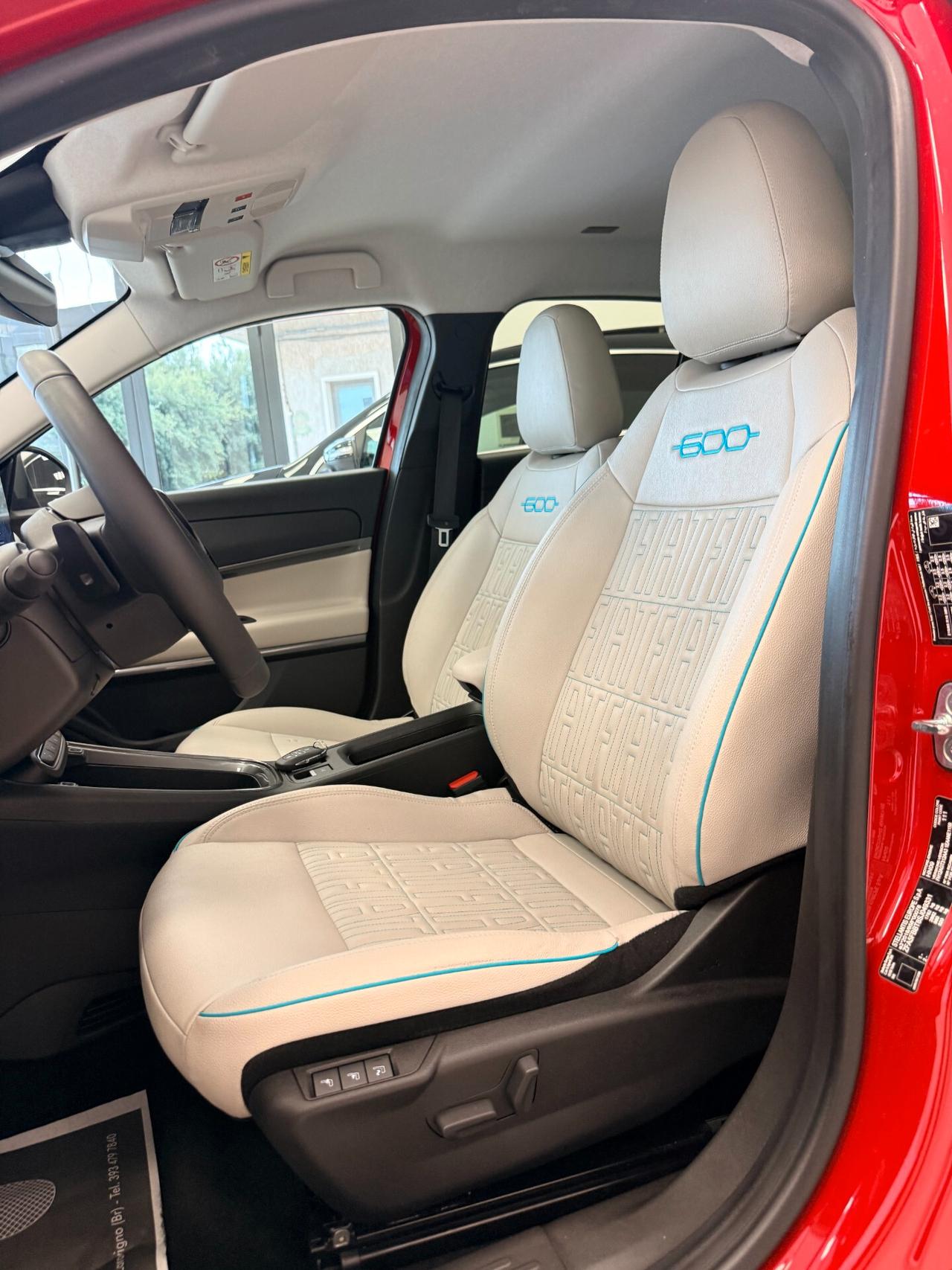 Fiat 600 1.2 hybrid La Prima auto NAVI,TELECAMERA 360,PELLE CHIAR,APPLE CARPLAY,VIRTUAL COCKPIT,ANDROID AUTO,