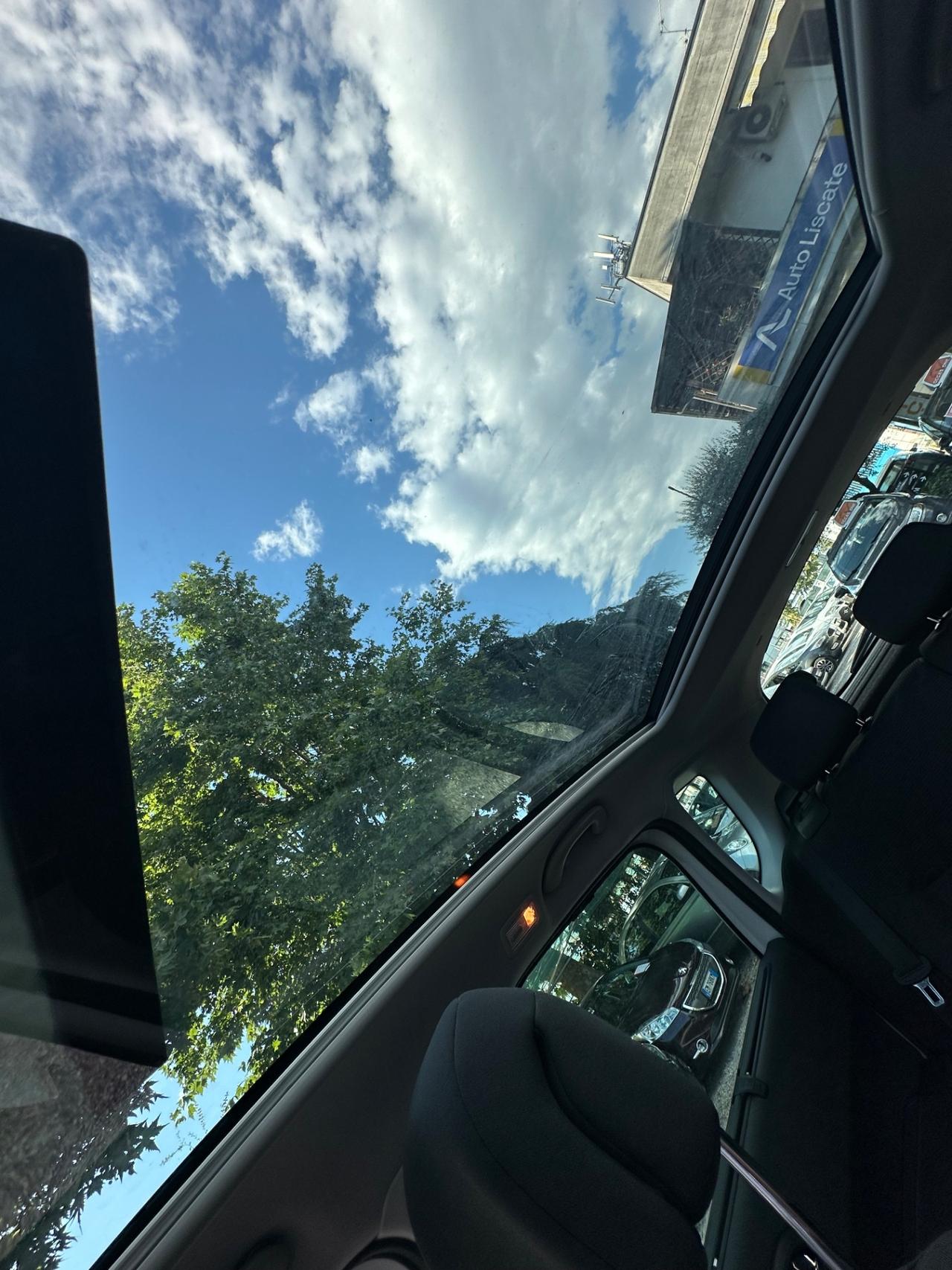 Peugeot 3008 2.0 HDi 150CV Allure